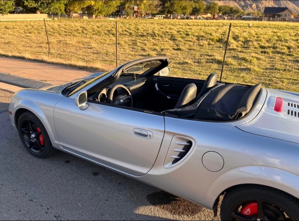 2003 Toyota MR2 Spyder/MR-S - Image 4 of 15