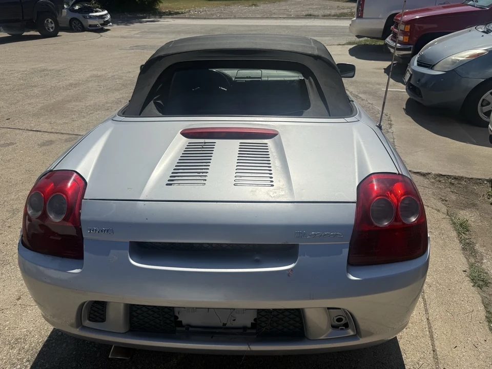 2003 Toyota MR2 Spyder/MR-S - Image 4 of 11