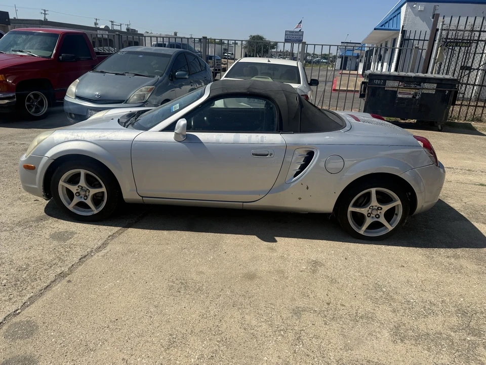 2003 Toyota MR2 Spyder/MR-S - Image 3 of 11