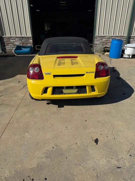 2003 Toyota MR2 Spyder/MR-S - Image 2 of 10