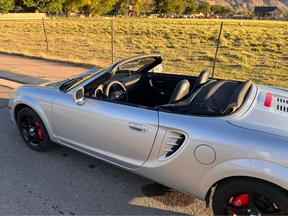 2003 Toyota MR2 Spyder/MR-S - Image 9 of 9