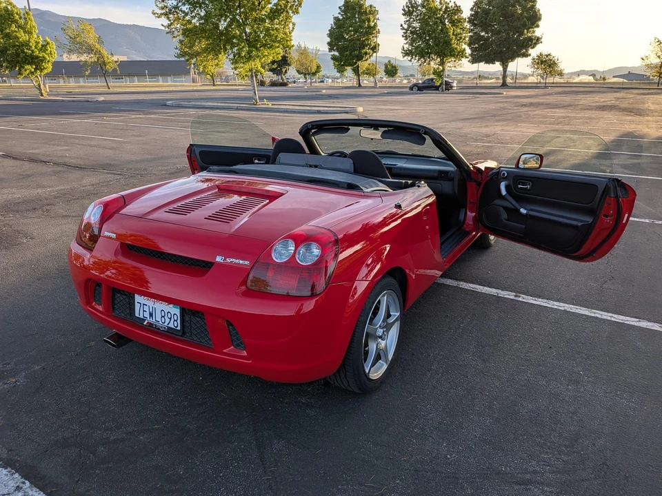 2003 Toyota MR2 Spyder/MR-S - Image 12 of 31