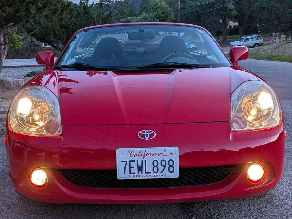 2003 Toyota MR2 Spyder/MR-S - Image 10 of 31