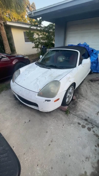 2003 Toyota MR2 Spyder/MR-S - Image 2 of 8