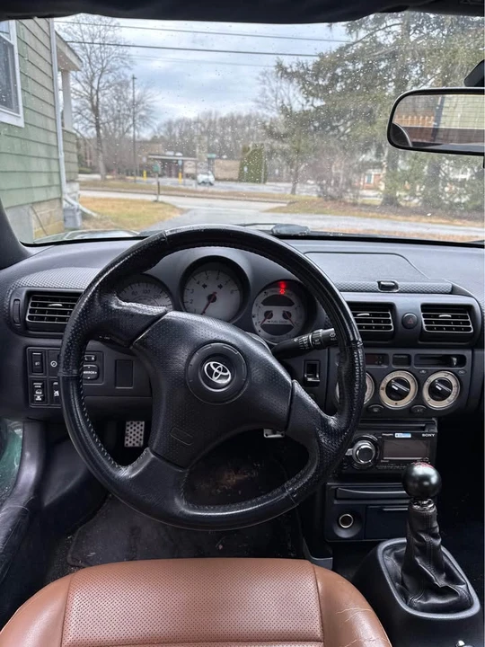 2003 Toyota MR2 Spyder/MR-S - Image 3 of 12