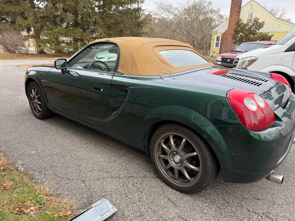 2003 Toyota MR2 Spyder/MR-S - Image 6 of 12