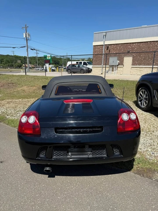 2003 Toyota MR2 Spyder/MR-S - Image 2 of 10