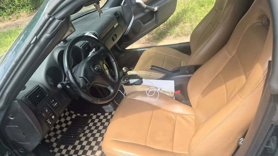 2003 Toyota MR2 Spyder/MR-S - Image 19 of 21