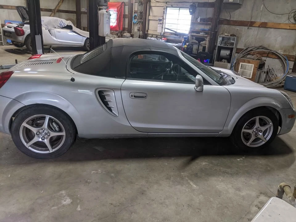 2003 Toyota MR2 Spyder/MR-S - Image 5 of 7