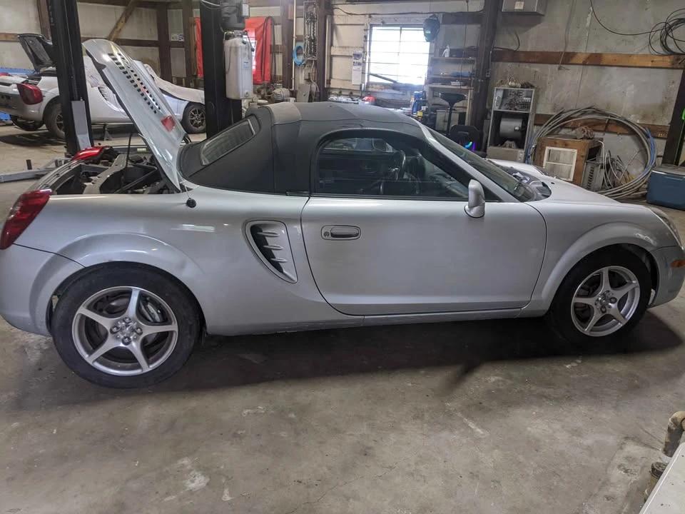 2003 Toyota MR2 Spyder/MR-S - Image 6 of 7