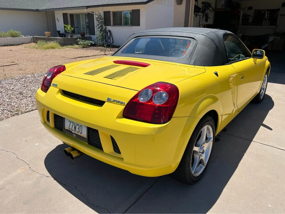 2003 Toyota MR2 Spyder/MR-S - Image 2 of 18