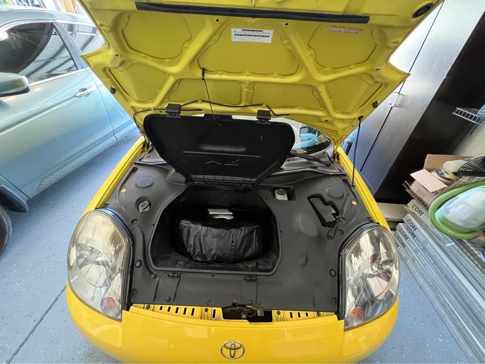 2003 Toyota MR2 Spyder/MR-S - Image 12 of 18