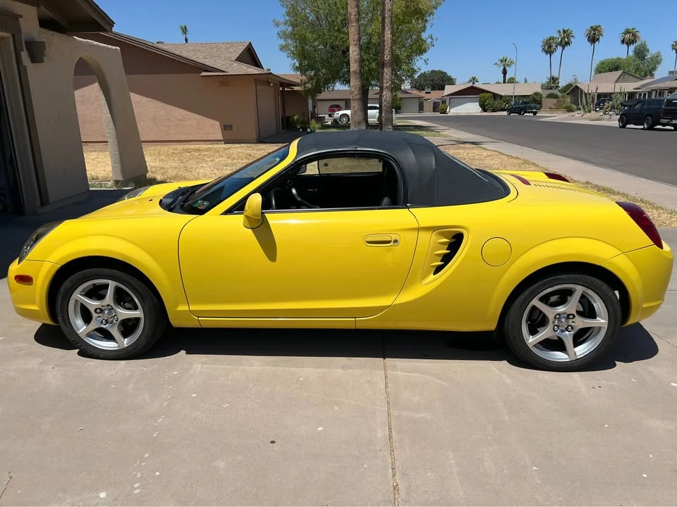 2003 Toyota MR2 Spyder/MR-S - Image 5 of 18