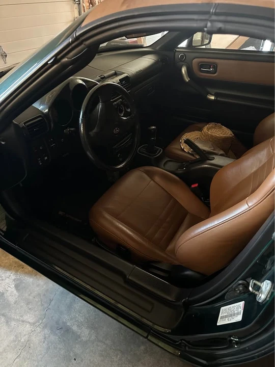 2003 Toyota MR2 Spyder/MR-S - Image 5 of 8