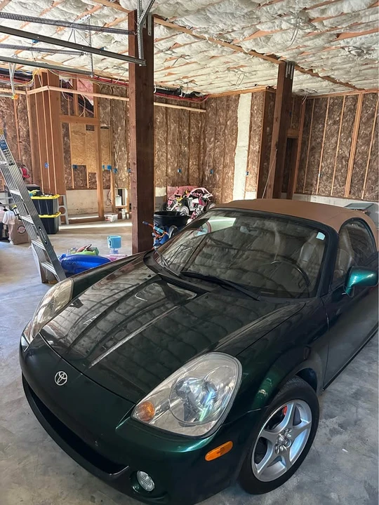 2003 Toyota MR2 Spyder/MR-S - Image 2 of 8