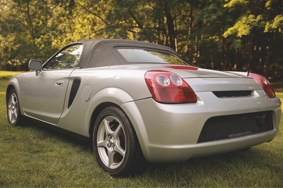 2003 Toyota MR2 Spyder/MR-S - Image 2 of 20