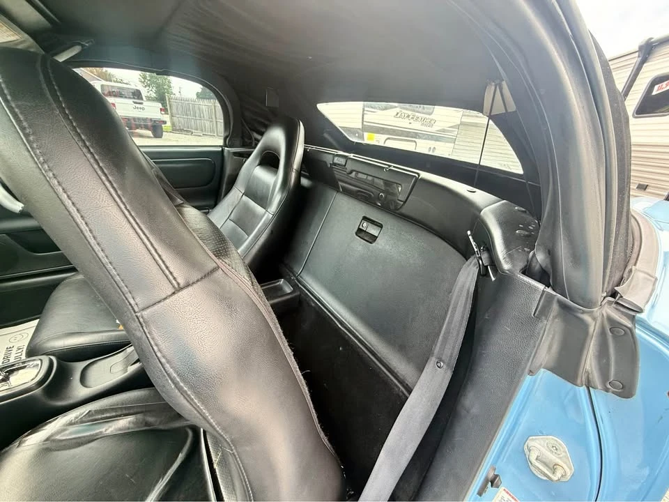 2003 Toyota MR2 Spyder/MR-S - Image 8 of 10