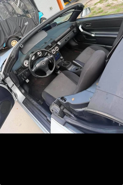 2003 Toyota MR2 Spyder/MR-S - Image 6 of 7