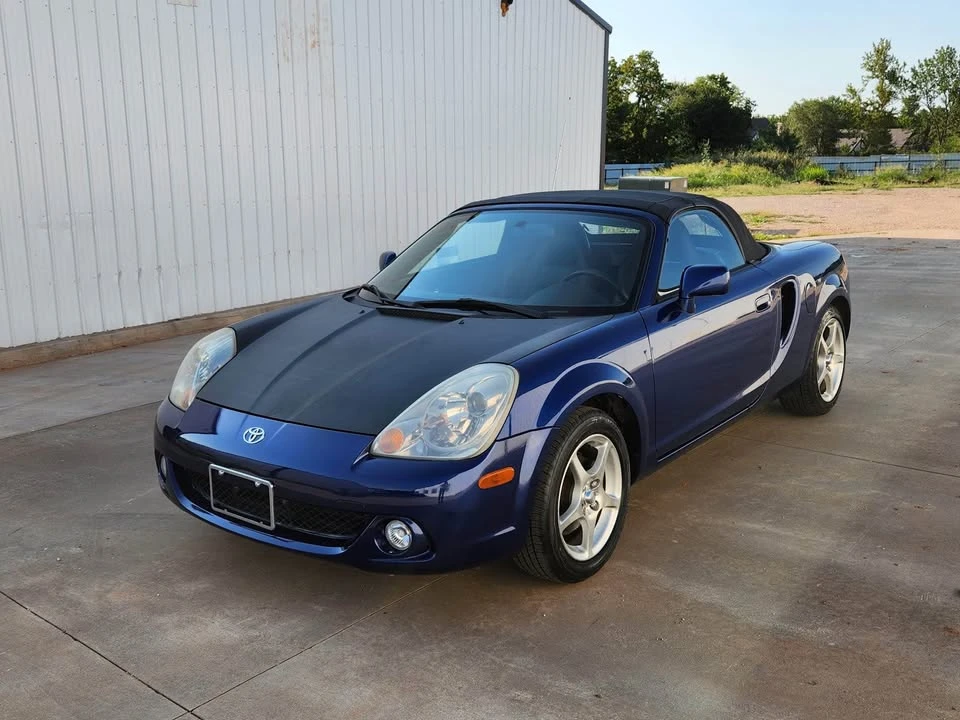 2003 Toyota MR2 Spyder/MR-S - Image 10 of 13