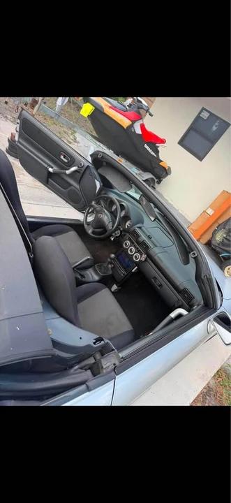2003 Toyota MR2 Spyder/MR-S - Image 5 of 7