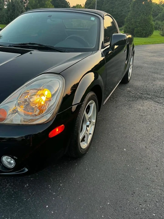 2003 Toyota MR2 Spyder/MR-S - Image 4 of 17