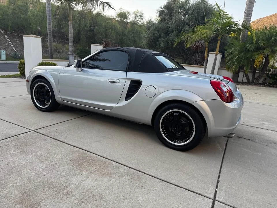 2003 Toyota MR2 Spyder/MR-S - Image 5 of 20