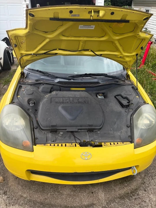 2003 Toyota MR2 Spyder/MR-S - Image 12 of 13