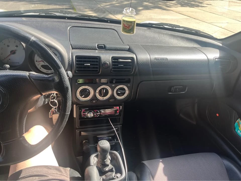 2003 Toyota MR2 Spyder/MR-S - Image 8 of 8