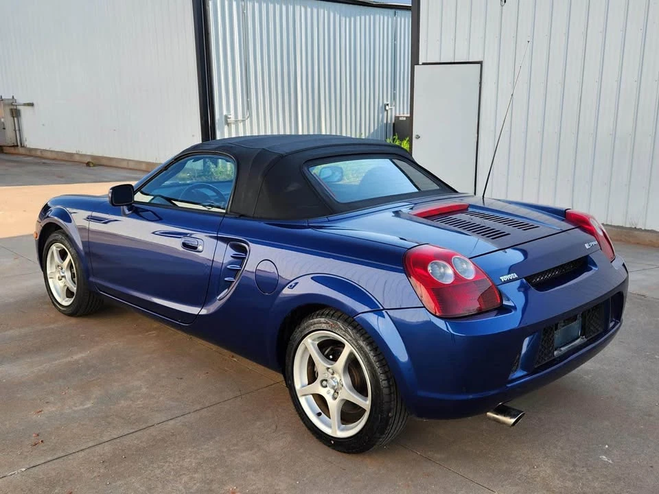 2003 Toyota MR2 Spyder/MR-S - Image 3 of 10
