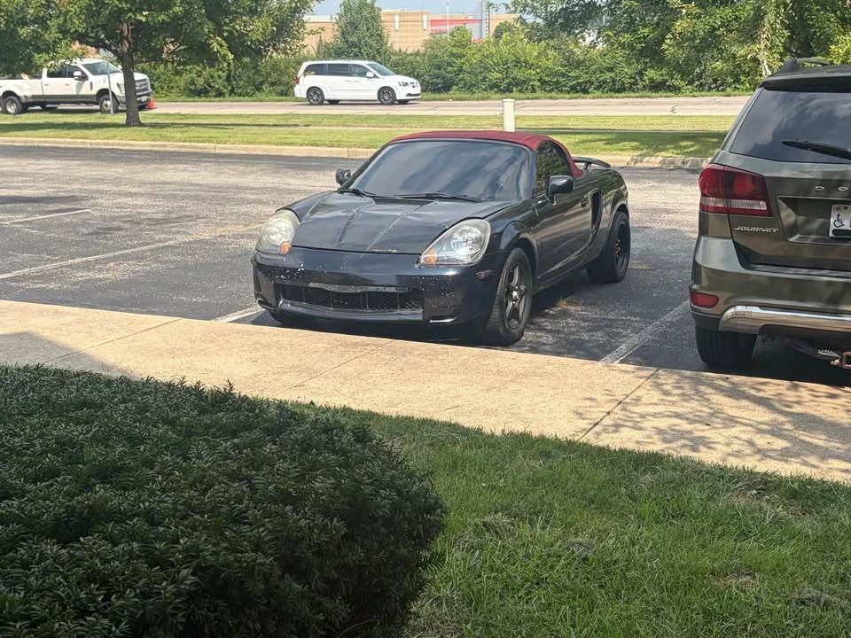 2003 Toyota MR2 Spyder/MR-S - Image 3 of 11