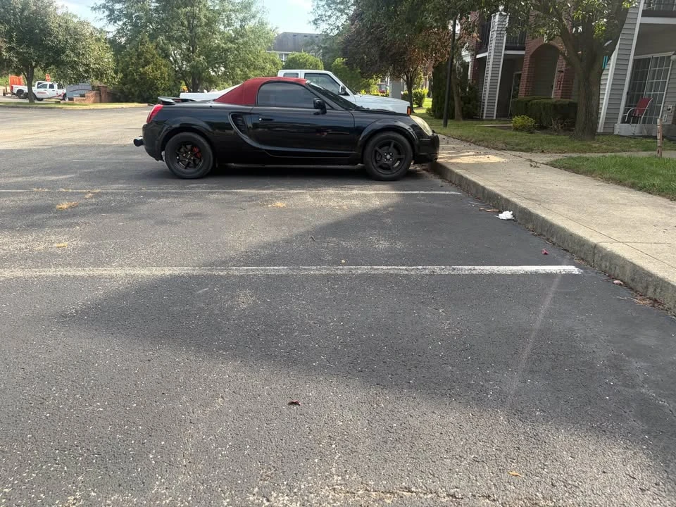2003 Toyota MR2 Spyder/MR-S - Image 5 of 11