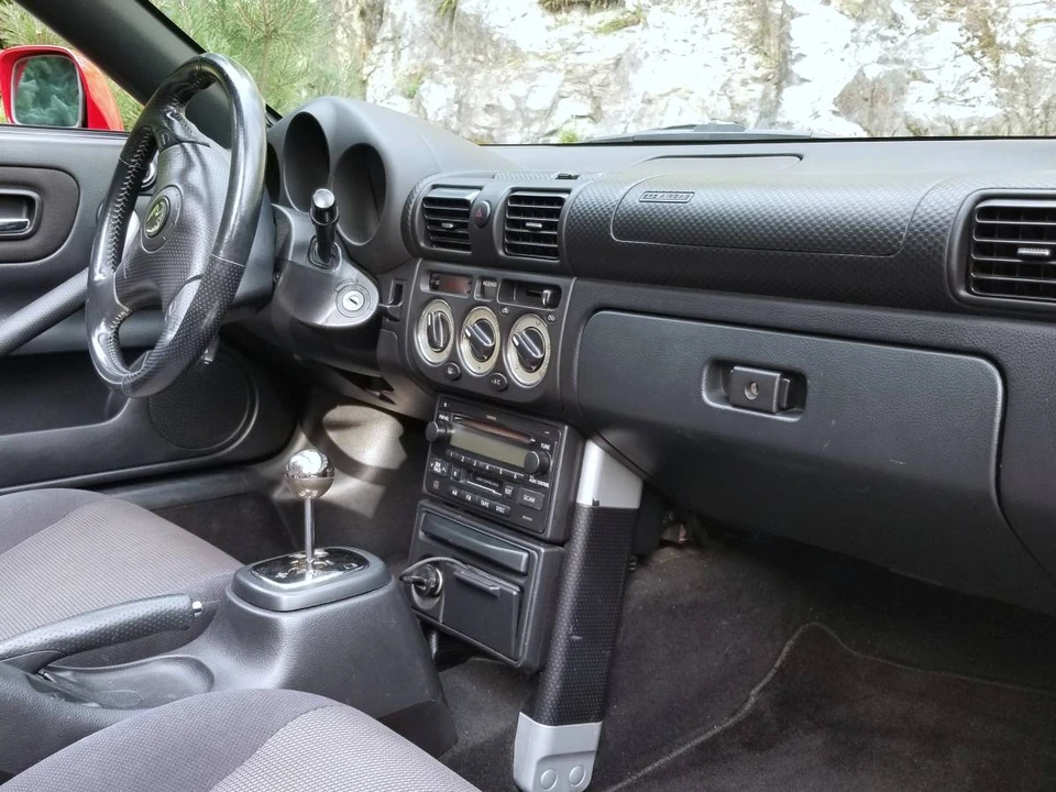 2003 Toyota MR2 Spyder/MR-S - Image 17 of 21