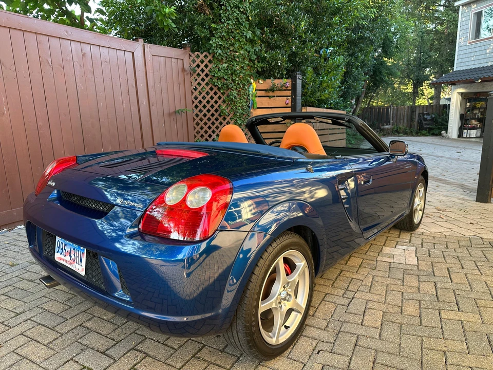2003 Toyota MR2 Spyder/MR-S - Image 14 of 31