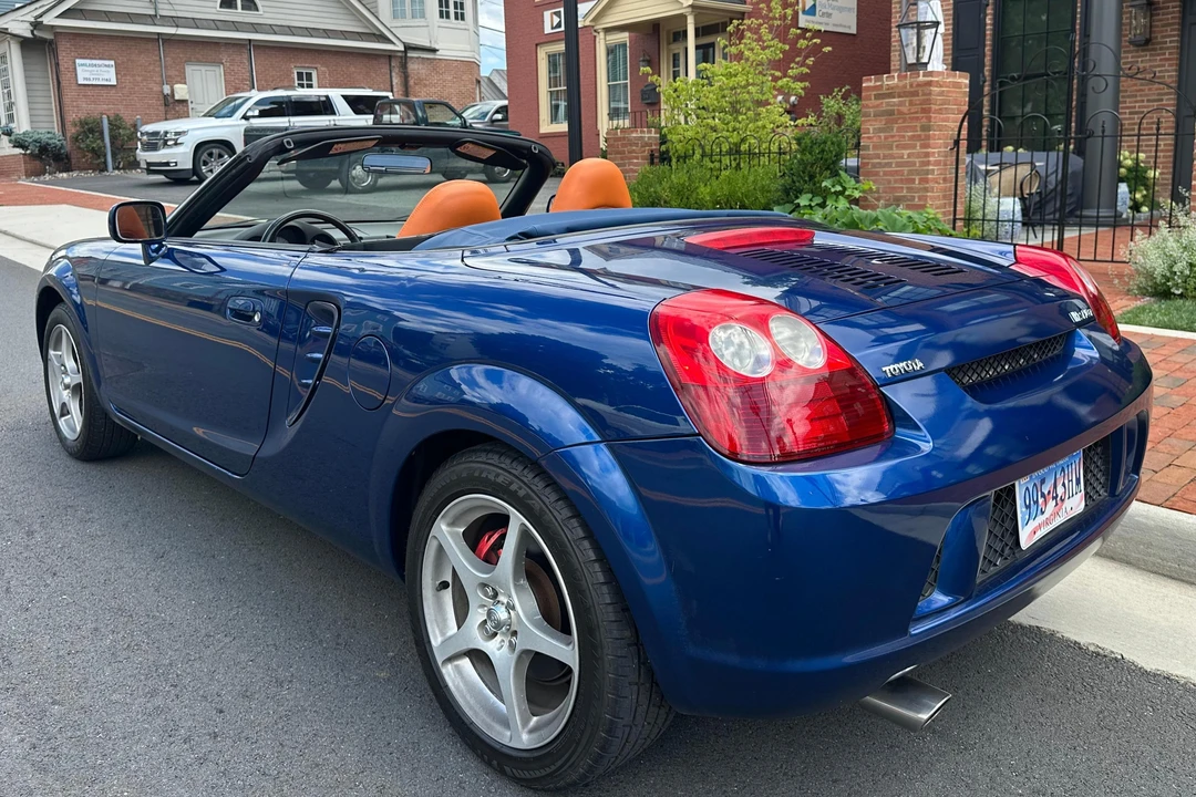 2003 Toyota MR2 Spyder/MR-S - Image 4 of 31