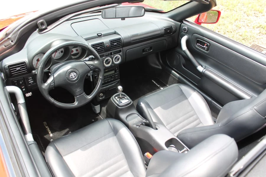2003 Toyota MR2 Spyder/MR-S - Image 4 of 12