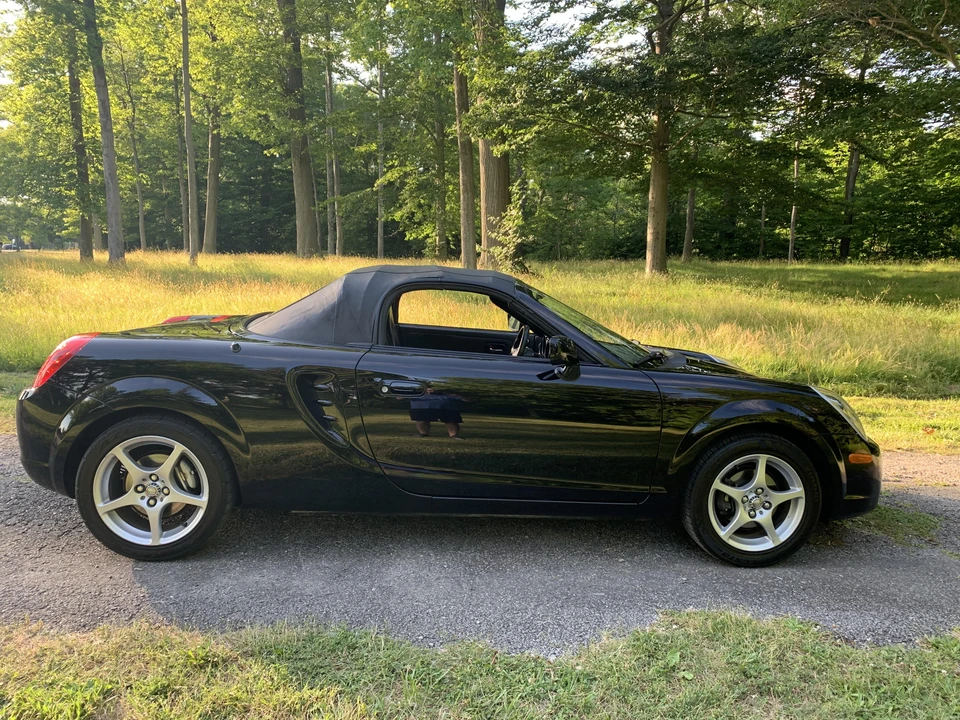 2003 Toyota MR2 Spyder/MR-S - Image 4 of 31