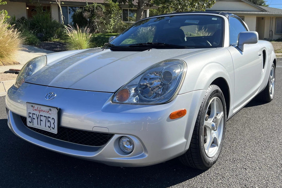 2003 Toyota MR2 Spyder/MR-S - Image 10 of 31