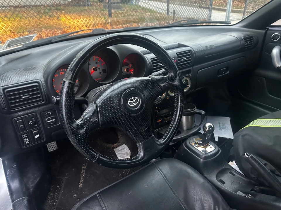 2003 Toyota MR2 Spyder/MR-S - Image 9 of 12