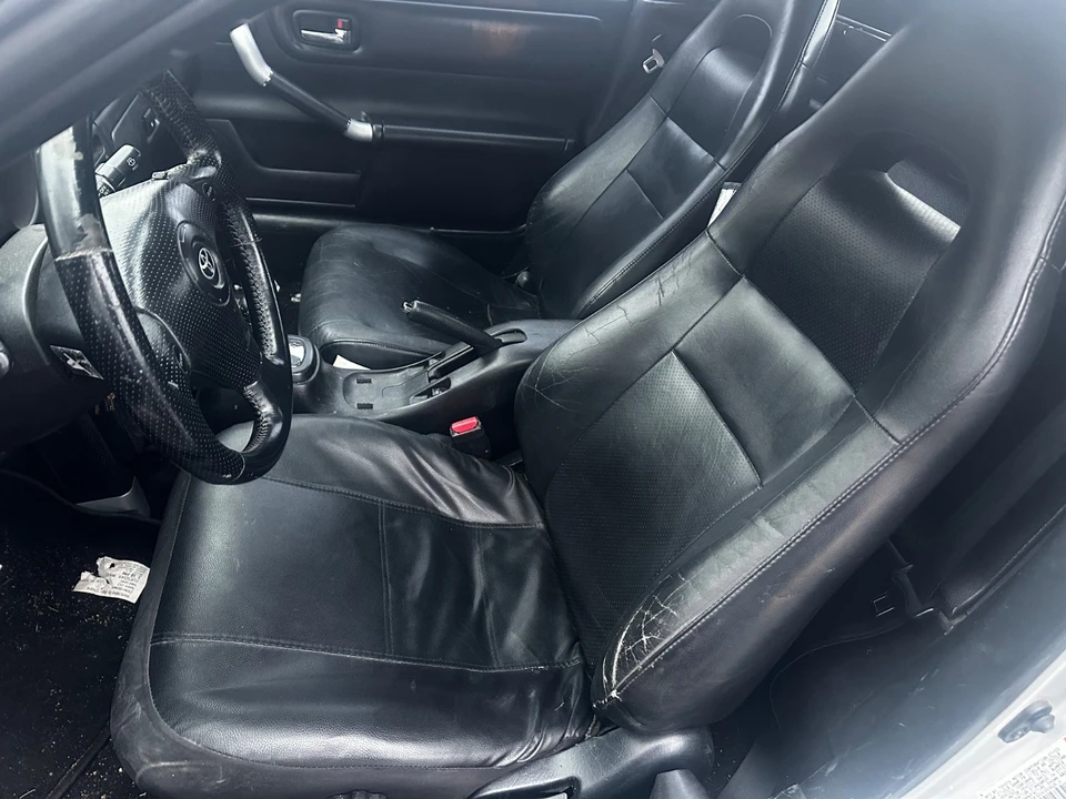 2003 Toyota MR2 Spyder/MR-S - Image 10 of 12