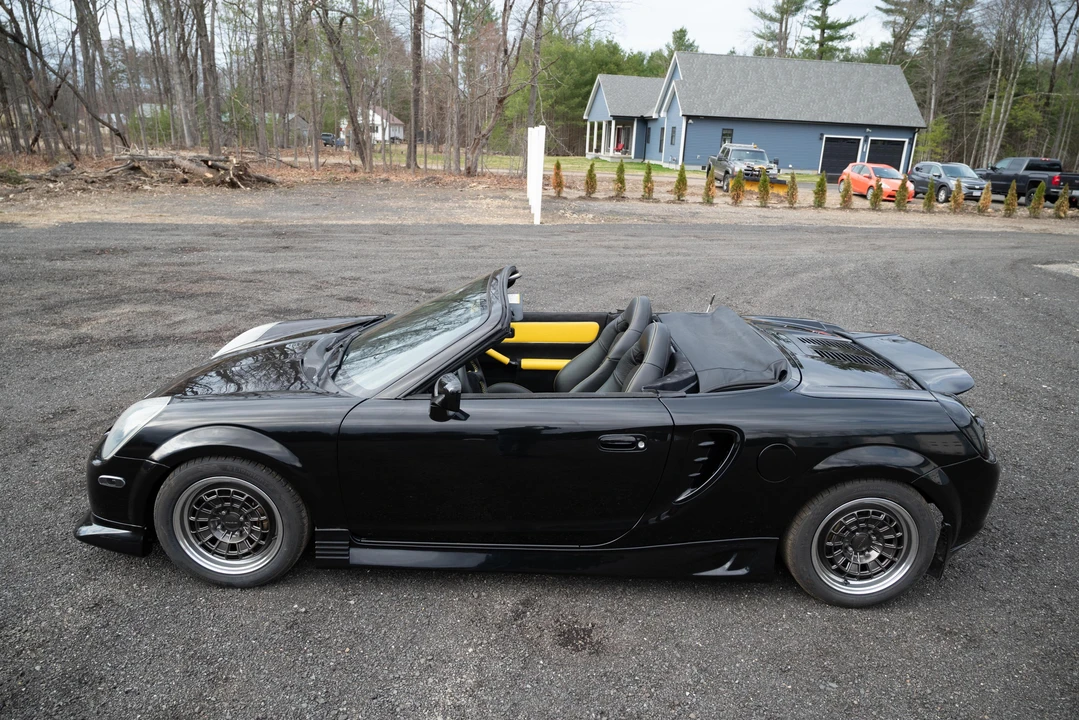 2003 Toyota MR2 Spyder/MR-S - Image 10 of 31