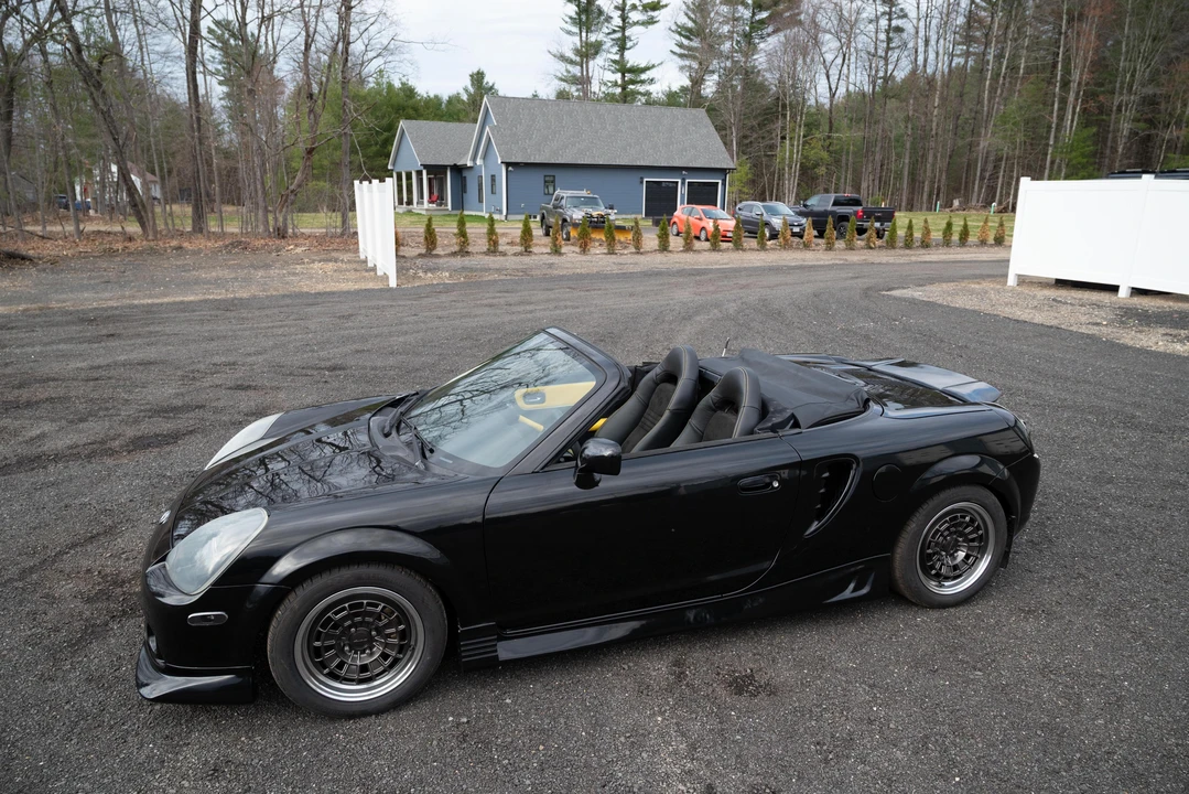 2003 Toyota MR2 Spyder/MR-S - Image 9 of 31