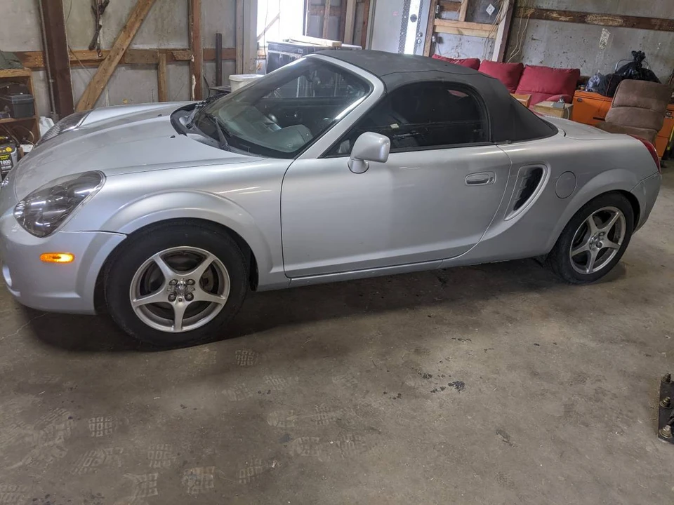 2003 Toyota MR2 Spyder/MR-S - Image 3 of 7