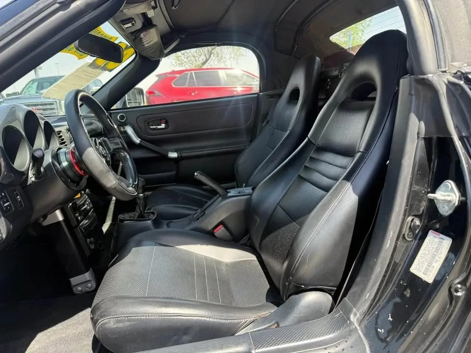 2003 Toyota MR2 Spyder/MR-S - Image 9 of 10