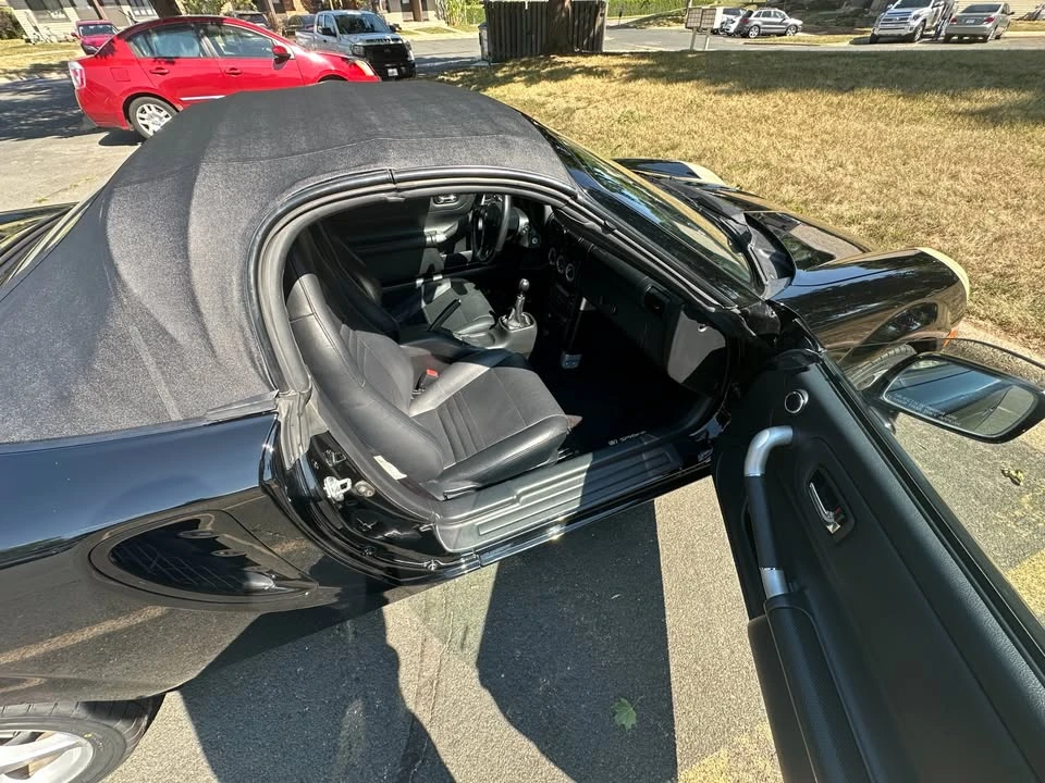 2003 Toyota MR2 Spyder/MR-S - Image 10 of 17