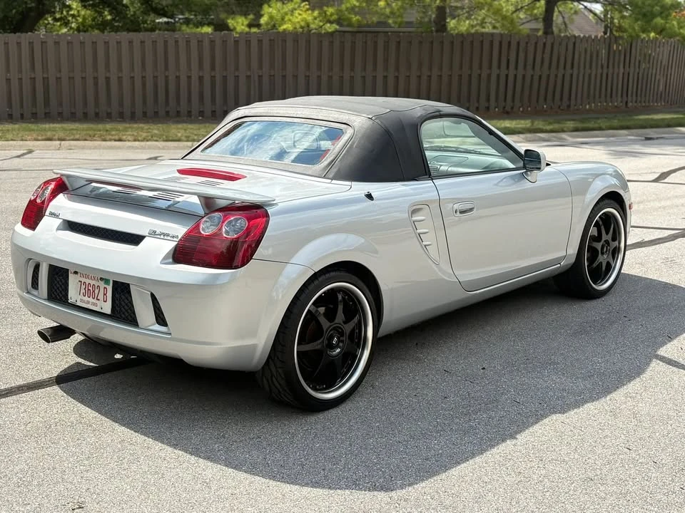 2003 Toyota MR2 Spyder/MR-S - Image 11 of 20