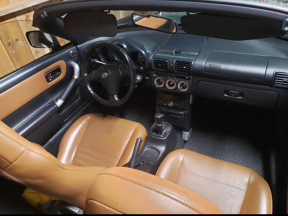 2003 Toyota MR2 Spyder/MR-S - Image 13 of 24