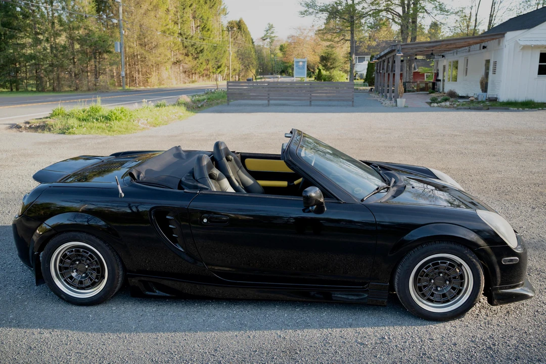 2003 Toyota MR2 Spyder/MR-S - Image 3 of 31