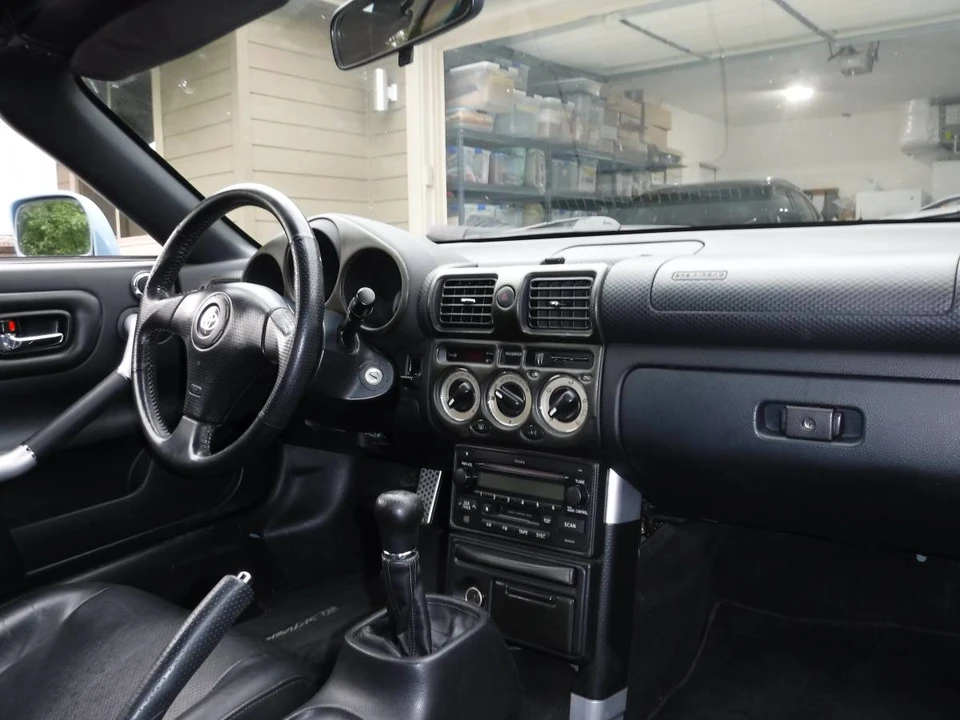 2003 Toyota MR2 Spyder/MR-S - Image 15 of 23
