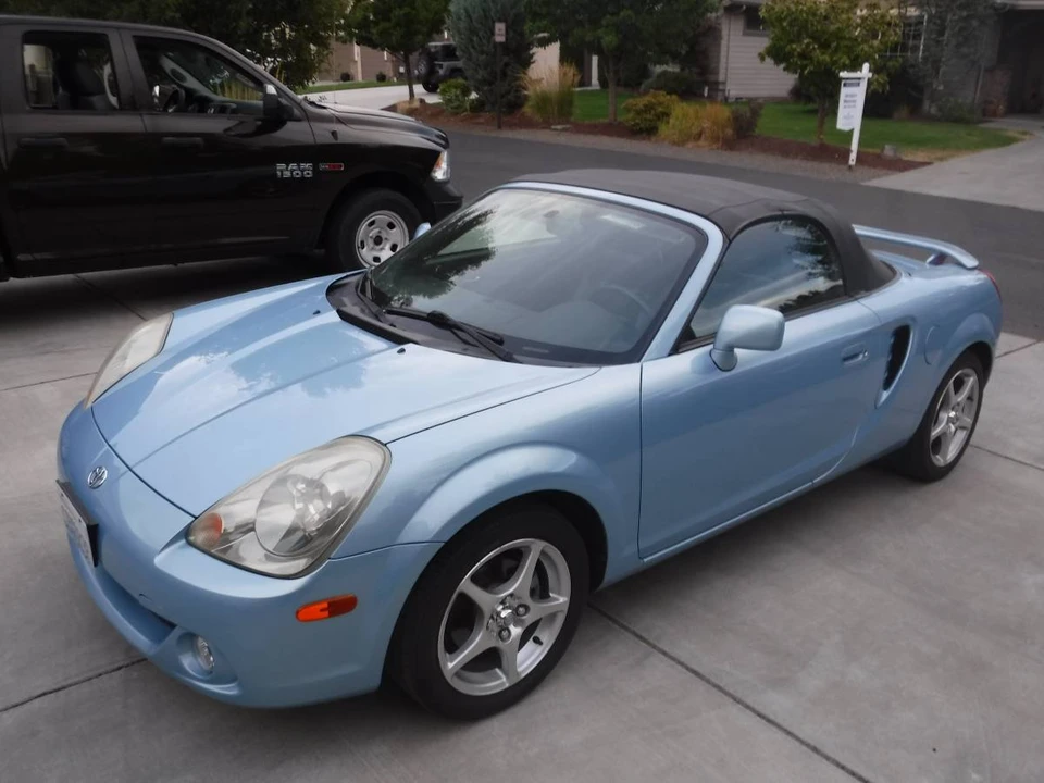 2003 Toyota MR2 Spyder/MR-S - Image 2 of 23
