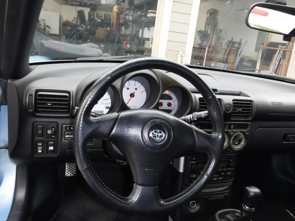 2003 Toyota MR2 Spyder/MR-S - Image 16 of 23